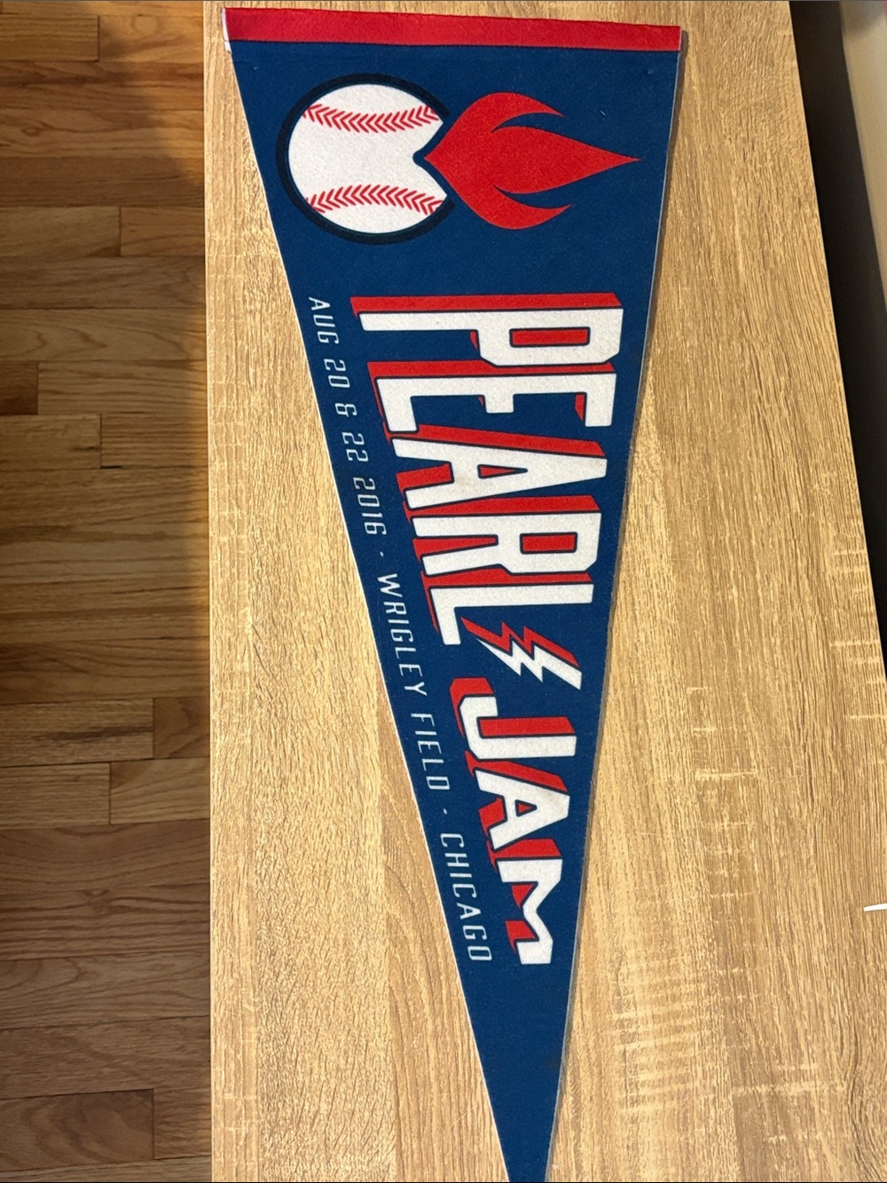Pearl Jam Wrigley Field 2016 Commemorative Pennant - Blue & Red